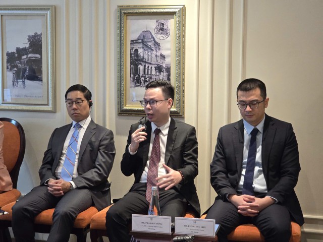 Ông Phan Duy Hưng, Giám đốc, Chuyên gia Phân tích Cao cấp, Khối Xếp hạng Tín nhiệm và Nghiên cứu, VIS Rating chia sẻ tại Tọa đàm