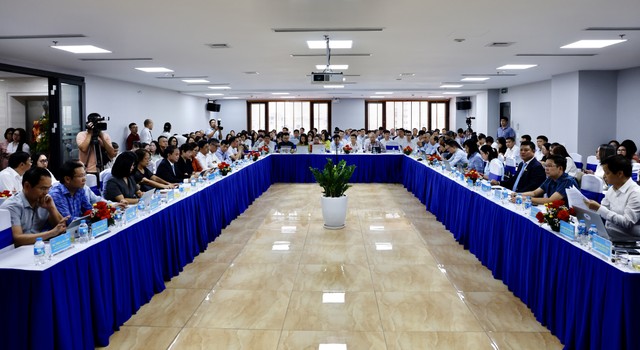 Sự kiện thu hút sự quan tâm rộng rãi của cơ quan quản lý và các chủ thể thị trường, phản ánh tính cấp thiết của bài toán nợ xấu.