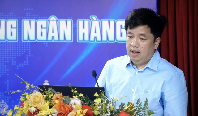 Ông Bùi Gia Hiếu, Giám đốc Trung tâm An toàn thông tin, Khối Công nghệ thông tin MB trao đổi tại Sự kiện Ông Bùi Gia Hiếu, Giám đốc Trung tâm An toàn thông tin, Khối Công nghệ thông tin MB trao đổi tại Sự kiện