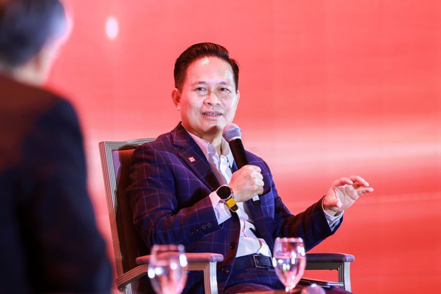 Ông Nguyễn Bá Diệp, Đồng sáng lập kiêm Phó chủ tịch cấp cao MoMo chia sẻ tại Sự kiện Ông Nguyễn Bá Diệp, Đồng sáng lập kiêm Phó chủ tịch cấp cao MoMo chia sẻ tại Sự kiện