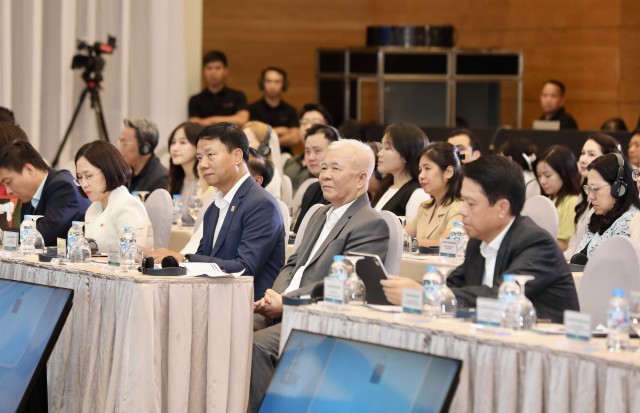 Các đại biểu tham dự Hội thảo Các đại biểu tham dự Hội thảo