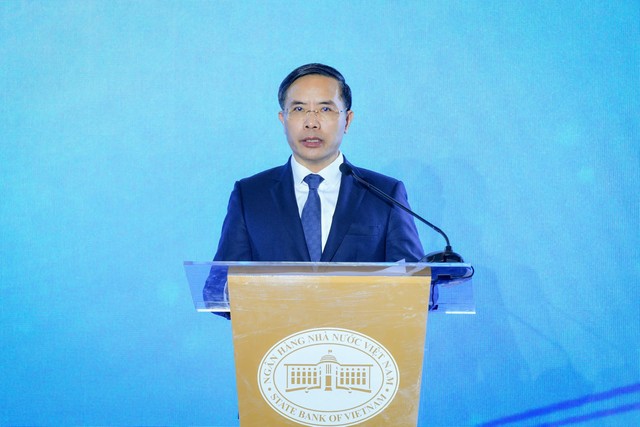 Thống đốc NHNN Phạm Đức Ấn phát biểu tại buổi Lễ Thống đốc NHNN Phạm Đức Ấn phát biểu tại buổi Lễ