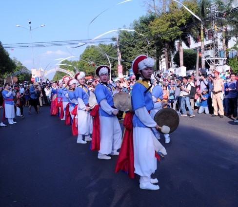 Lễ hội đường phố Buôn Ma Thuột: Hội tụ bản sắc văn hóa Tây Nguyên    ảnh 17