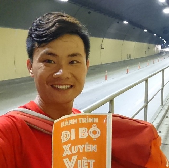 Gặp thành viên của Best Life đi bộ xuyên Việt 41 ngày đêm với số tiền 0 đồng ảnh 1