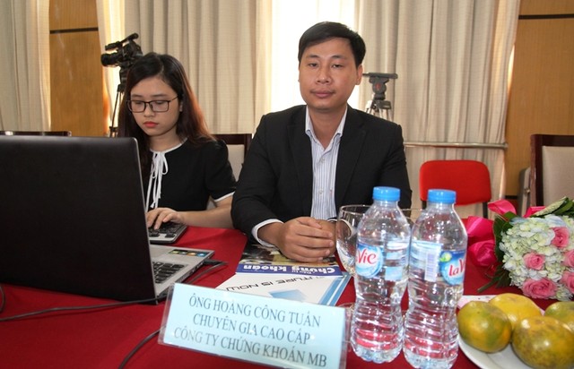 Dự cảm thị trường chứng khoán cuối năm 2015 trước biến động của tỷ giá và giá dầu ảnh 126