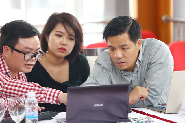 Tôn vinh và giao lưu với chủ đầu tư các dự án bất động sản hấp dẫn nhất Việt Nam 2016 ảnh 88