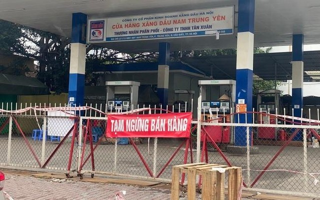 Một số cây xăng tại TP Hồ Chí Minh và các tỉnh phía Nam đóng cửa gây đứt gãy cung ứng trong thời gian qua.