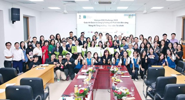 Hình ảnh vòng thi Tăng trưởng – Cuộc thi ESG Challenge 2023 hôm 7/11 Hình ảnh vòng thi Tăng trưởng – Cuộc thi ESG Challenge 2023 hôm 7/11