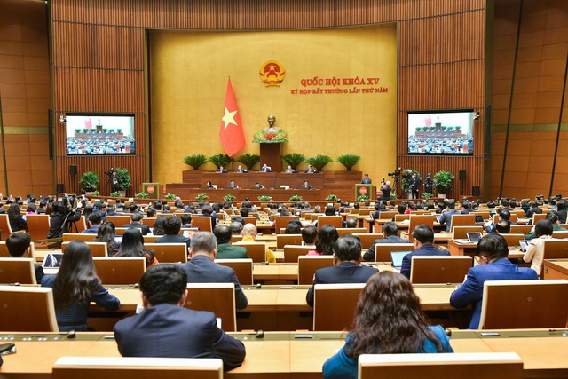 Quốc hội thông qua Luật Đất đai (sửa đổi) và Luật Các tổ chức tín dụng (sửa đổi) Quốc hội thông qua Luật Đất đai (sửa đổi) và Luật Các tổ chức tín dụng (sửa đổi)