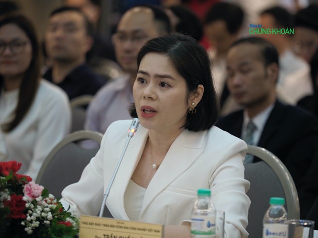 Bà Trần Tố Loan, Phó giám đốc Tập đoàn Sao Đỏ, chủ đầu tư Khu công nghiệp Nam Đình Vũ (Hải Phòng) - Ảnh: M.Minh Bà Trần Tố Loan, Phó giám đốc Tập đoàn Sao Đỏ, chủ đầu tư Khu công nghiệp Nam Đình Vũ (Hải Phòng) - Ảnh: M.Minh