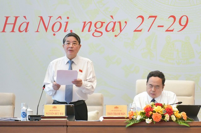 Phó Chủ tịch Quốc hội Nguyễn Đức Hải chủ trì phiên thảo luận về dự án Luật Thuế VAT tại Hội nghị ĐBQH chuyên trách sáng 29/8