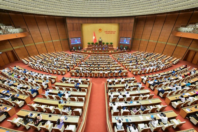 Quốc hội nghe Bộ trưởng Bộ Y tế Đào Hồng Lan trả lời chất vấn chiều 11/11