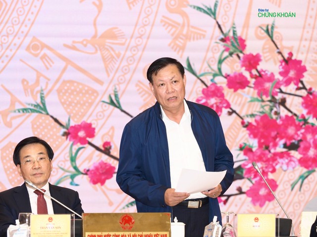 Thứ trưởng Bộ Y tế Đỗ Xuân Tuyên phát biểu tại họp báo chiều 8/1 (Ảnh: M.M)