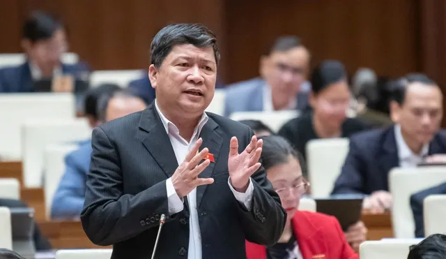 Đại biểu Tạ Văn Hạ