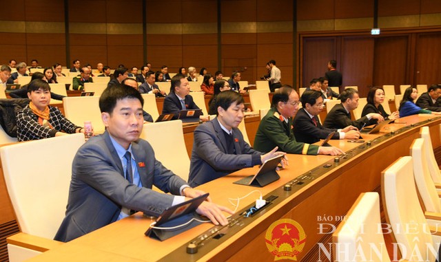 Quốc hội biểu quyết thông qua Nghị quyết quy định về xử lý một số vấn đề liên quan đến sắp xếp tổ chức bộ máy Nhà nước sáng 19/2