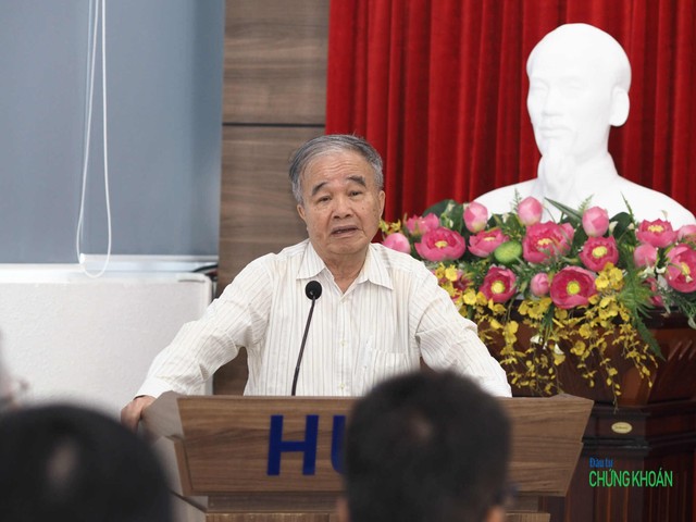 PGS.TS Tống Trần Tùng - Thành viên Tổ cố vấn Bộ trưởng Bộ Xây dựng (Ảnh: H.Y) PGS.TS Tống Trần Tùng - Thành viên Tổ cố vấn Bộ trưởng Bộ Xây dựng (Ảnh: H.Y)