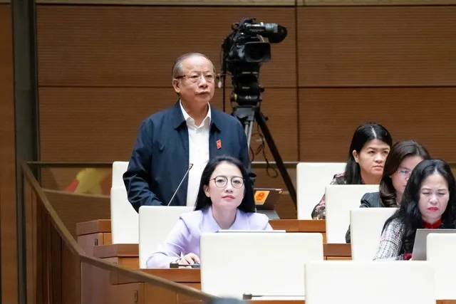 Đại biểu Nguyễn Văn Thân (đoàn Hà Nội) Đại biểu Nguyễn Văn Thân (đoàn Hà Nội)