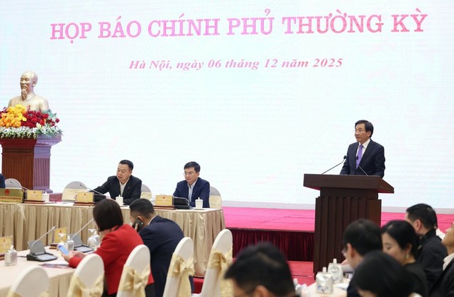 Buổi họp báo Chính phủ tháng 11/2025 diễn ra chiều 6/