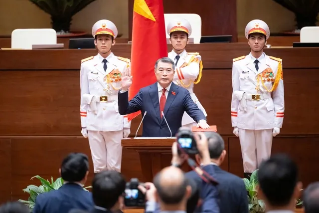 Thủ tướng Chính phủ Lê Minh Hưng làm lễ tuyên thệ nhậm chức trước Quốc hội chiều 7/4 (Ảnh: Quốc hội)