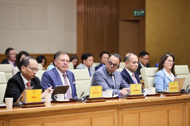 Đại diện một số doanh nghiệp Hoa Kỳ trong buổi gặp mặt chiều 16/4