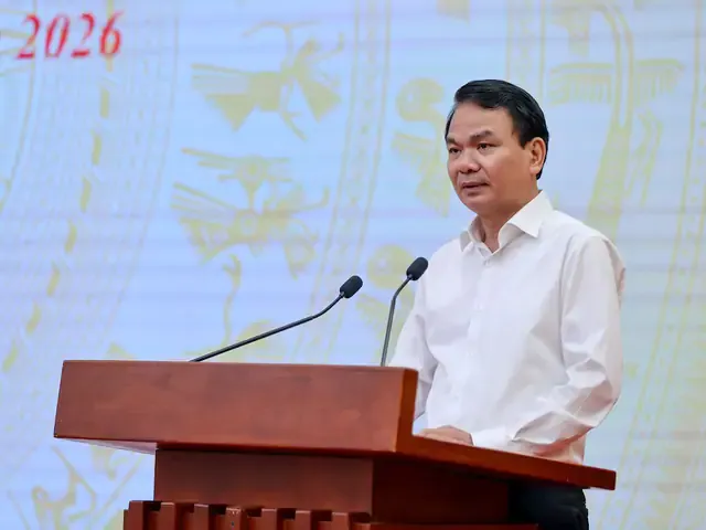 Bộ trưởng, Chủ nhiệm Văn phòng Chính phủ Đặng Xuân Phong phát biểu tại họp báo Bộ trưởng, Chủ nhiệm Văn phòng Chính phủ Đặng Xuân Phong phát biểu tại họp báo