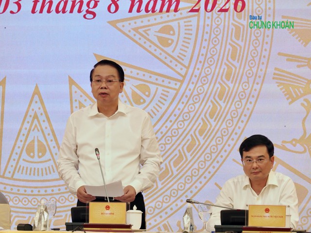 Thứ trưởng Bộ Tài chính Nguyễn Đức Chi trình bày kịch bản thúc đẩy tăng trưởng 2 con số (Ảnh: M.Minh)