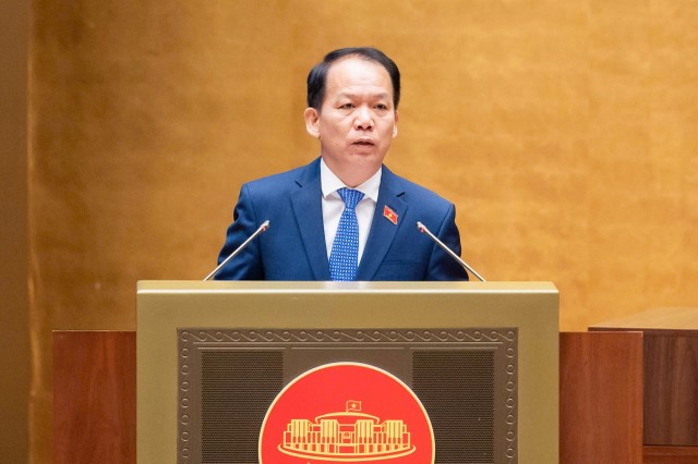 Bộ trưởng Bộ Tư pháp Hoàng Thanh Tùng trình bày Báo cáo Tiếp thu, giải trình, chỉnh lý dự thảo Luật Phát triển đô thị Bộ trưởng Bộ Tư pháp Hoàng Thanh Tùng trình bày Báo cáo Tiếp thu, giải trình, chỉnh lý dự thảo Luật Phát triển đô thị