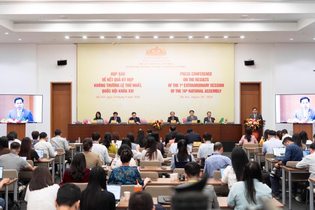 Toàn cảnh buổi họp báo Toàn cảnh buổi họp báo