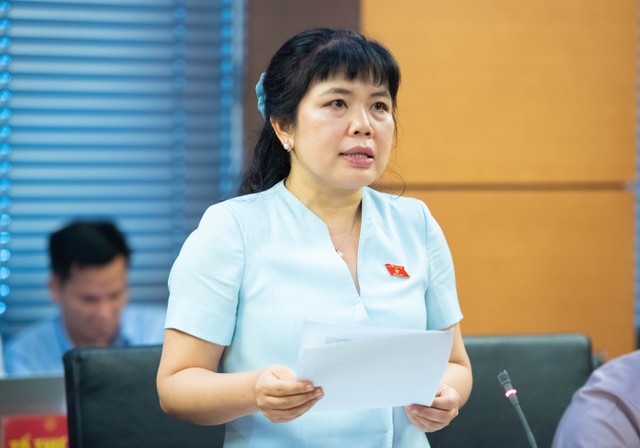 Đại biểu Nguyễn Thị Thu Hà (đoàn Quảng Ninh) Đại biểu Nguyễn Thị Thu Hà (đoàn Quảng Ninh)