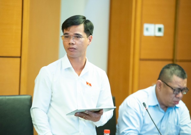 Đại biểu Nguyễn Xuân Nghiêm (đoàn Đà Nẵng) Đại biểu Nguyễn Xuân Nghiêm (đoàn Đà Nẵng)