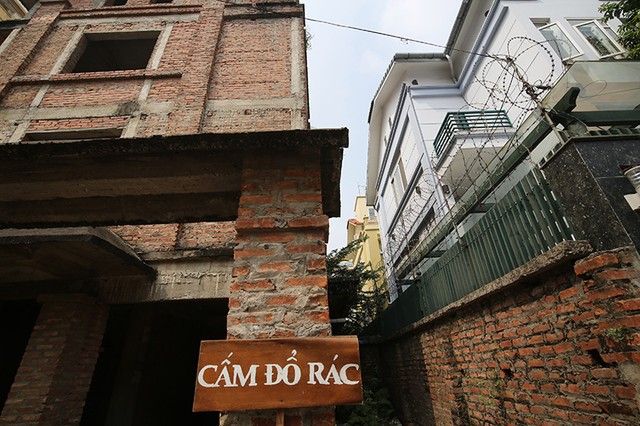 Biệt thự tiền tỷ ở Hà Nội hóa thành điểm tập kết của dân nghiện  ảnh 11