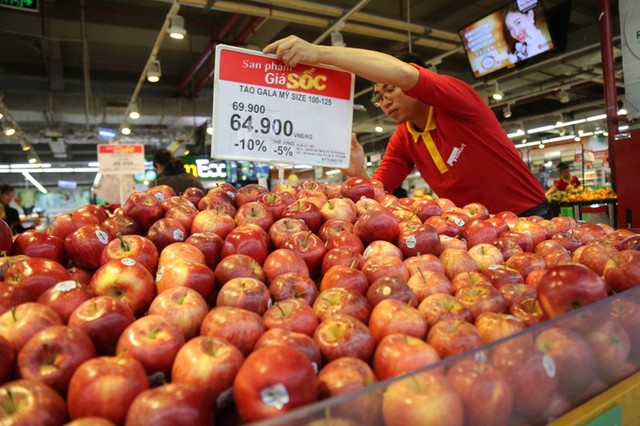 Vã mồ hôi mua sắm trong siêu thị ngày cận Tết ảnh 7