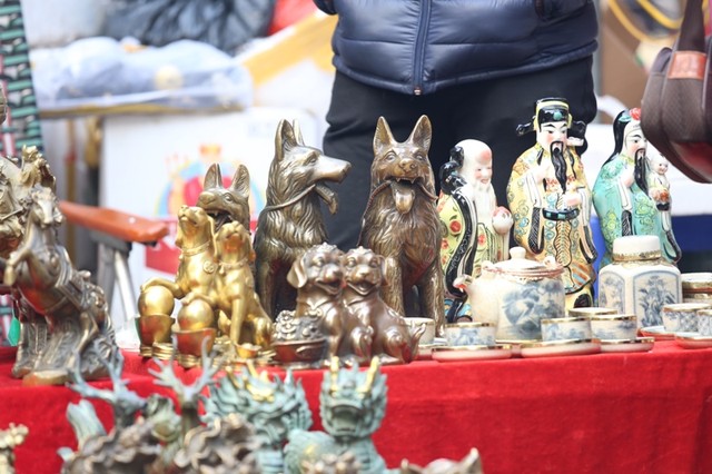 Hình ảnh linh vật năm mới xuất hiện khắp phố Hà Nội ảnh 7