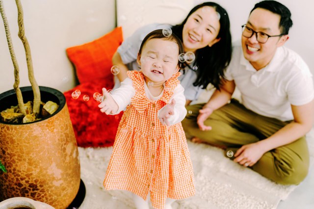 Các cá nhân, gia đình có thể tham gia bài đánh giá khoa học nhanh và đơn giản để chấm điểm sức khỏe tinh thần và cùng FWD xây dựng một tinh thần vững vàng dựa trên kết quả đánh giá này.