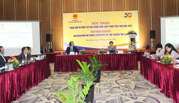 Hội thảo "Trao đổi về một số nội dung của Luật thuế TTĐB Hội thảo "Trao đổi về một số nội dung của Luật thuế TTĐB