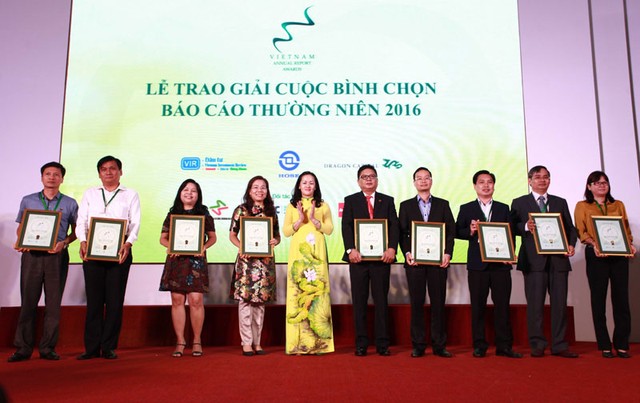 Trao giải cho 50 doanh nghiệp có BCTN tốt nhất năm 2016 ảnh 2