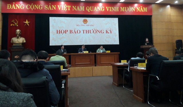 Tổng kim ngạch xuất nhập khẩu của Việt Nam sắp vượt mốc 500 tỷ USD ảnh 1