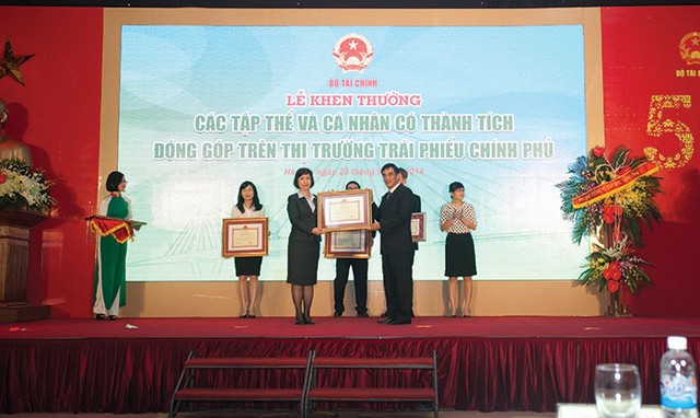 Nỗ lực chuyển mình của HNX ảnh 1