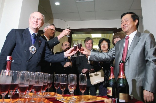 Nội dung và hình thức báo cáo thường niên đã cải thiện rõ nét ảnh 1