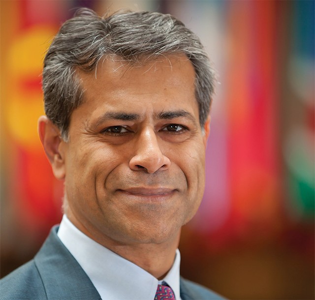 Cổ phần hóa đang gặp trở ngại lớn ảnh 2