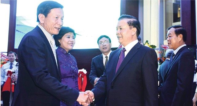 Từ những ngày đầu bỡ ngỡ, Đầu tư Chứng khoán đã vươn lên, ghi dấu ấn hàng đầu ảnh 2