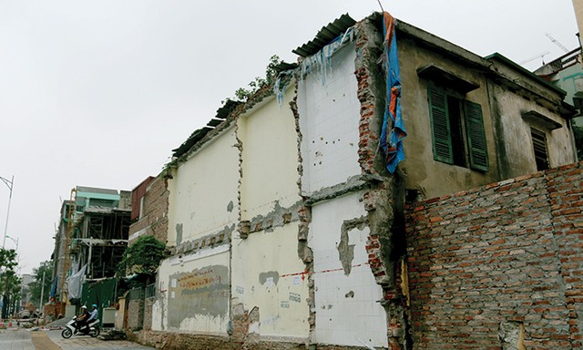 Ai mua “bức tường 1 tỷ đồng“? ảnh 2