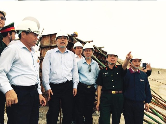 Gắn phát triển kinh tế - xã hội với bảo đảm quốc phòng an ninh trong tình hình mới ảnh 1