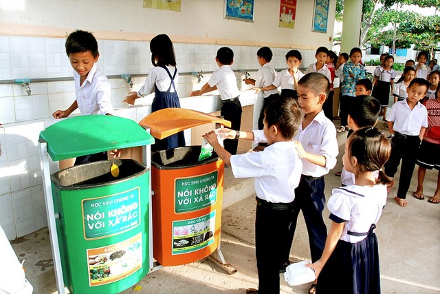 Những hình ảnh ấn tượng về nước và vệ sinh môi trường ảnh 1