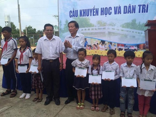 Báo Đầu tư tài trợ 100 triệu đồng xây dựng cầu giao thông nông thôn ảnh 2