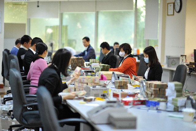 Vietcombank giải thích nguyên nhân tắc ATM dịp Tết ảnh 7