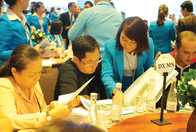 Hơn 500 khách hàng tham dự lễ công bố tháp đẹp nhất Dự án Opal Riverside ảnh 2