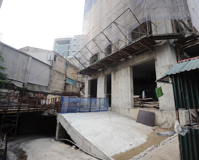 Dự án dát vàng của Doji phơi mưa nắng ảnh 3