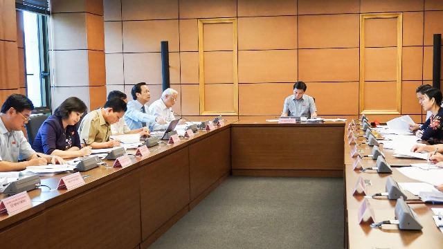 Sáng nay, Quốc hội bàn kế hoạch tái cơ cấu kinh tế giai đoạn 2016 - 2020  ảnh 1