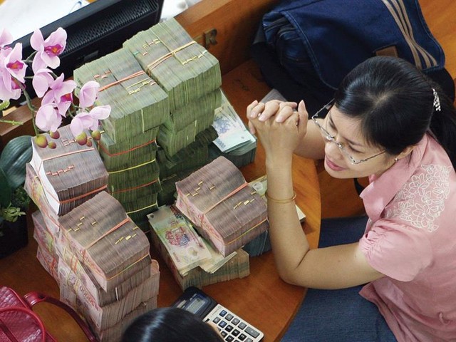 Lại tính bán ngân hàng nội cho nhà đầu tư ngoại, giá bao nhiêu là phù hợp? ảnh 1